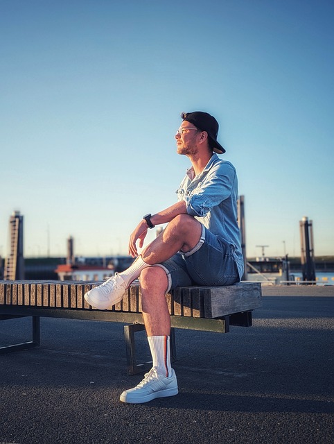 不同文化和 不同文化和